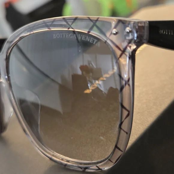 NWOT Authentic Bottega Veneta Black and Gray Sunglasses - Full Set - Picture 4 of 14